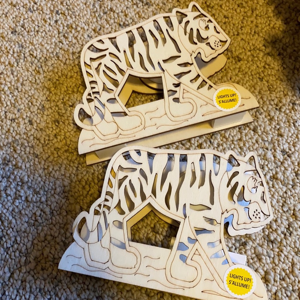 Wooden tiger nightlight